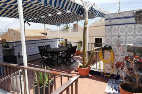 Casa con terraza/Confortable house with terrace